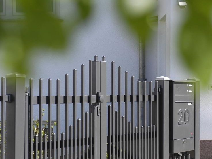 Tall pointed picket steel gate by The Classic Forge